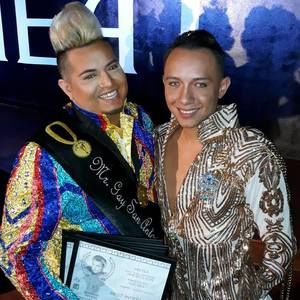 Meet your Posher, Dakota